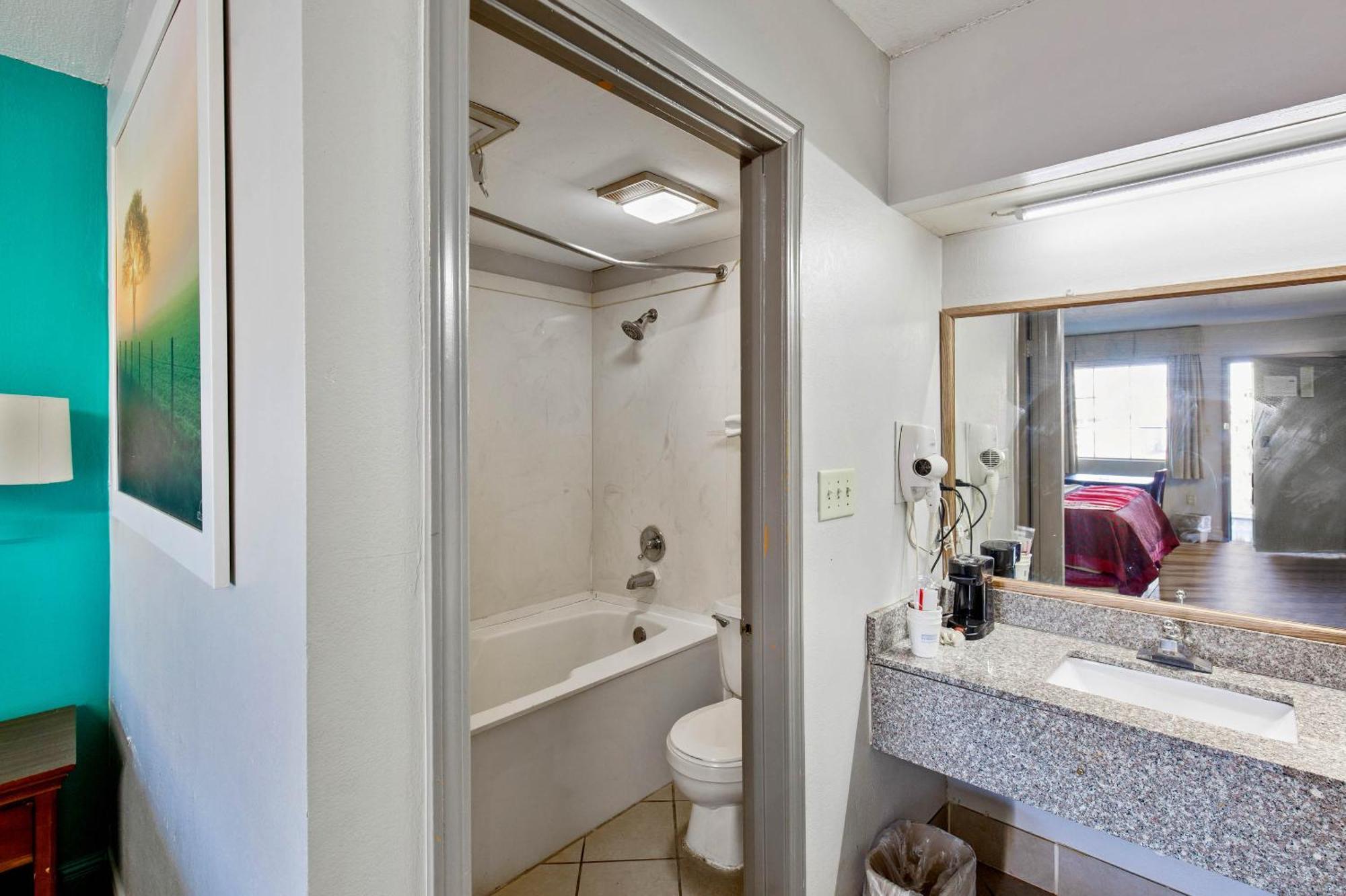Hotel O Columbia Downtown Near I-65 Esterno foto